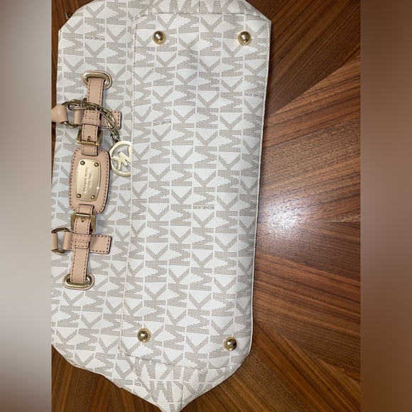 Michael Kors white canvas bag - Picture 6 of 6